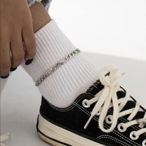 3/$30 🤍 Chain Anklet